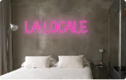 Custom text: LA LOCALE
